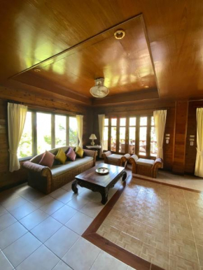 Baan Laem Noi Villa's